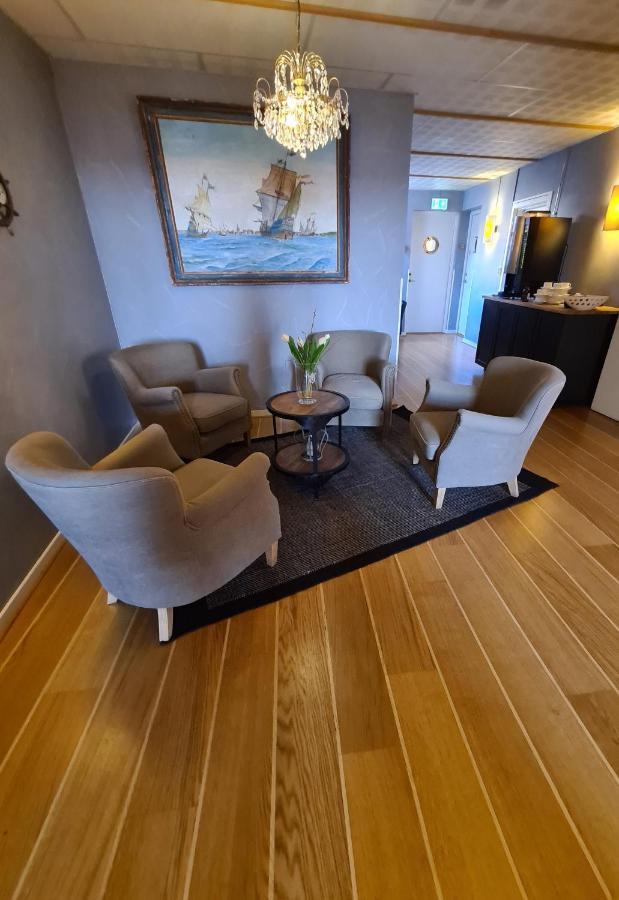 לנדסקרונה Hamnhotellet Kronan מראה חיצוני תמונה