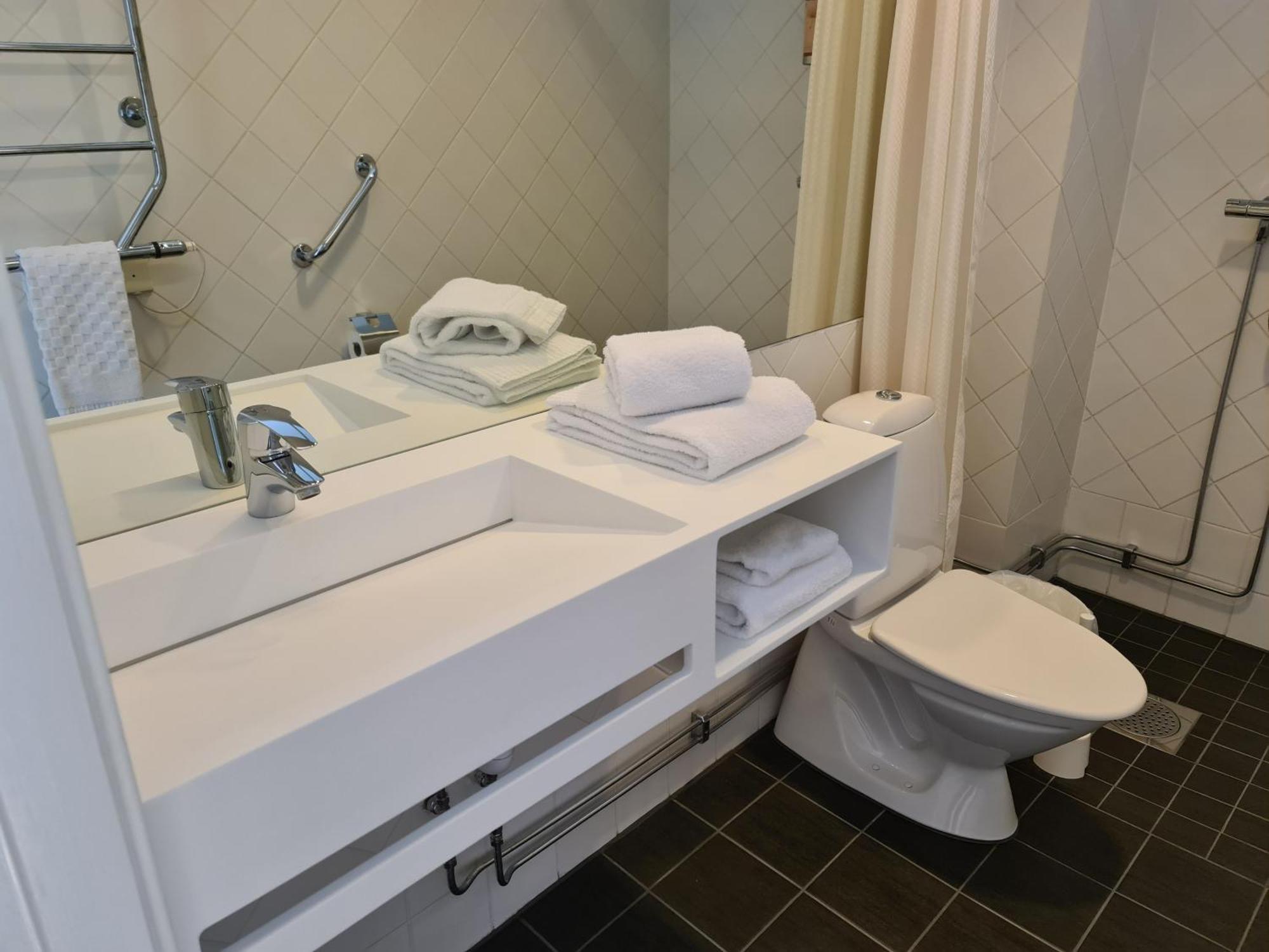 לנדסקרונה Hamnhotellet Kronan מראה חיצוני תמונה