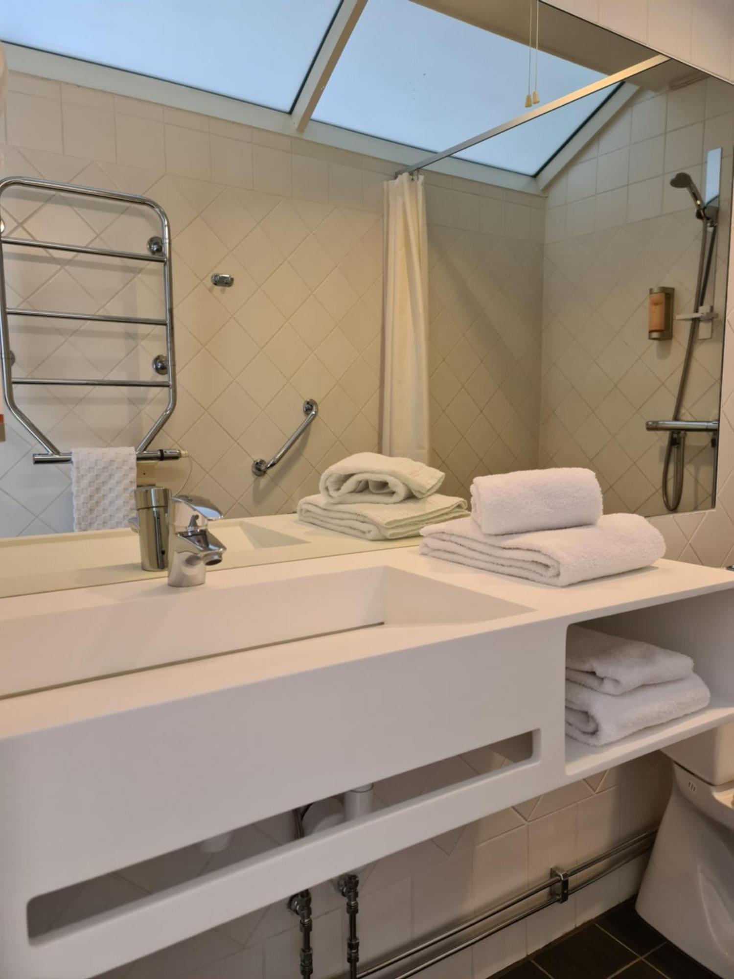 לנדסקרונה Hamnhotellet Kronan מראה חיצוני תמונה