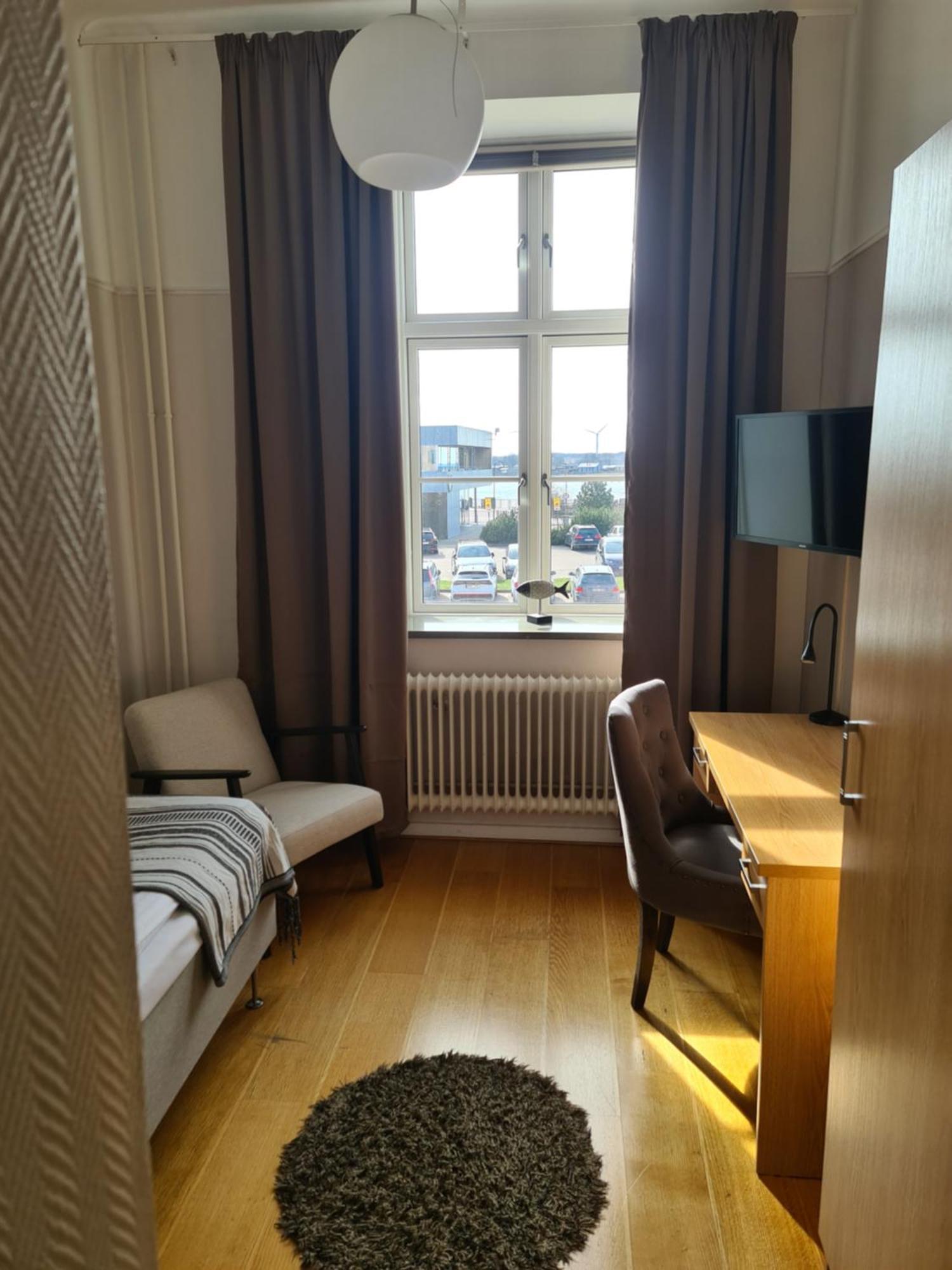 לנדסקרונה Hamnhotellet Kronan מראה חיצוני תמונה