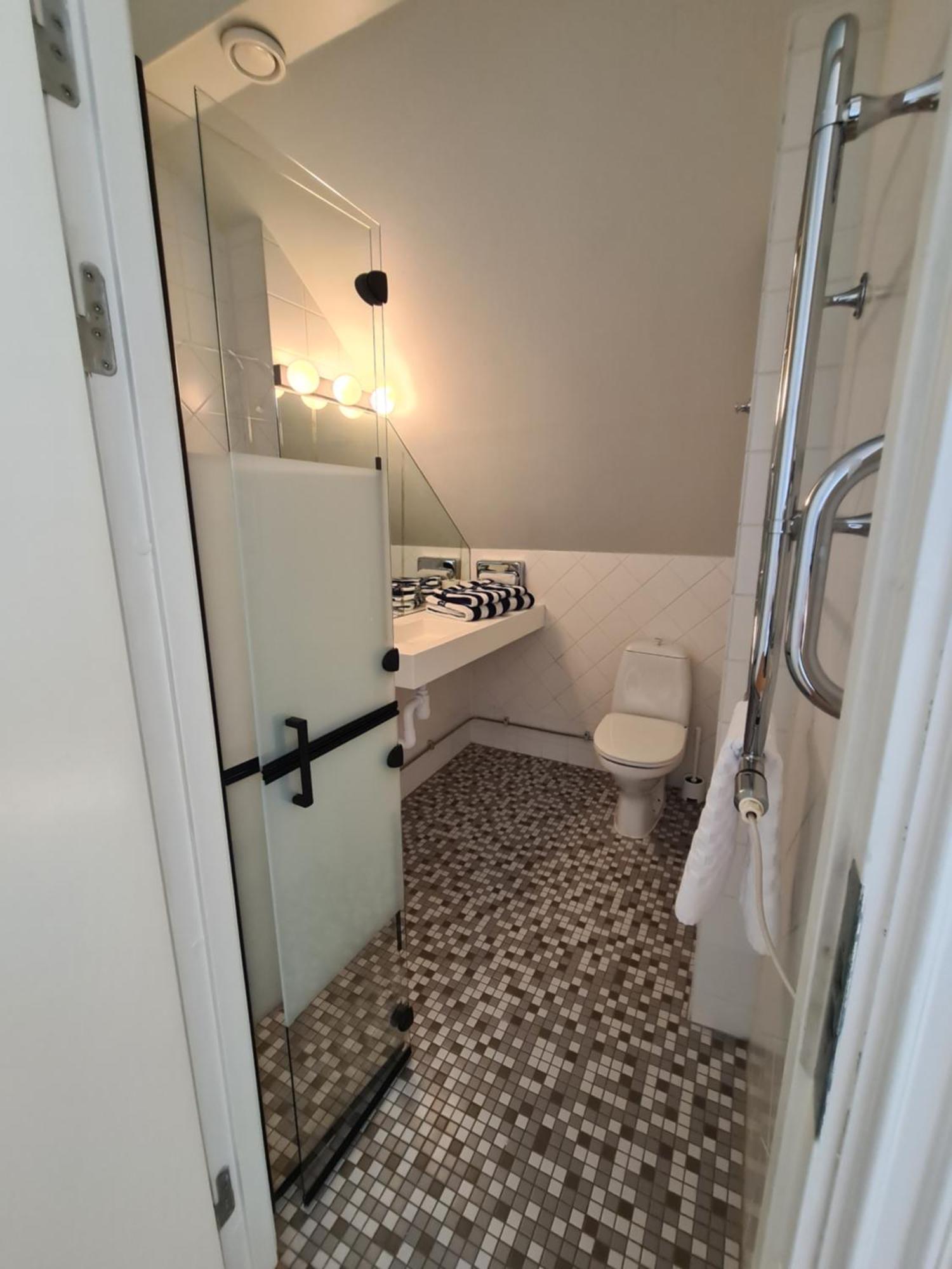 לנדסקרונה Hamnhotellet Kronan מראה חיצוני תמונה