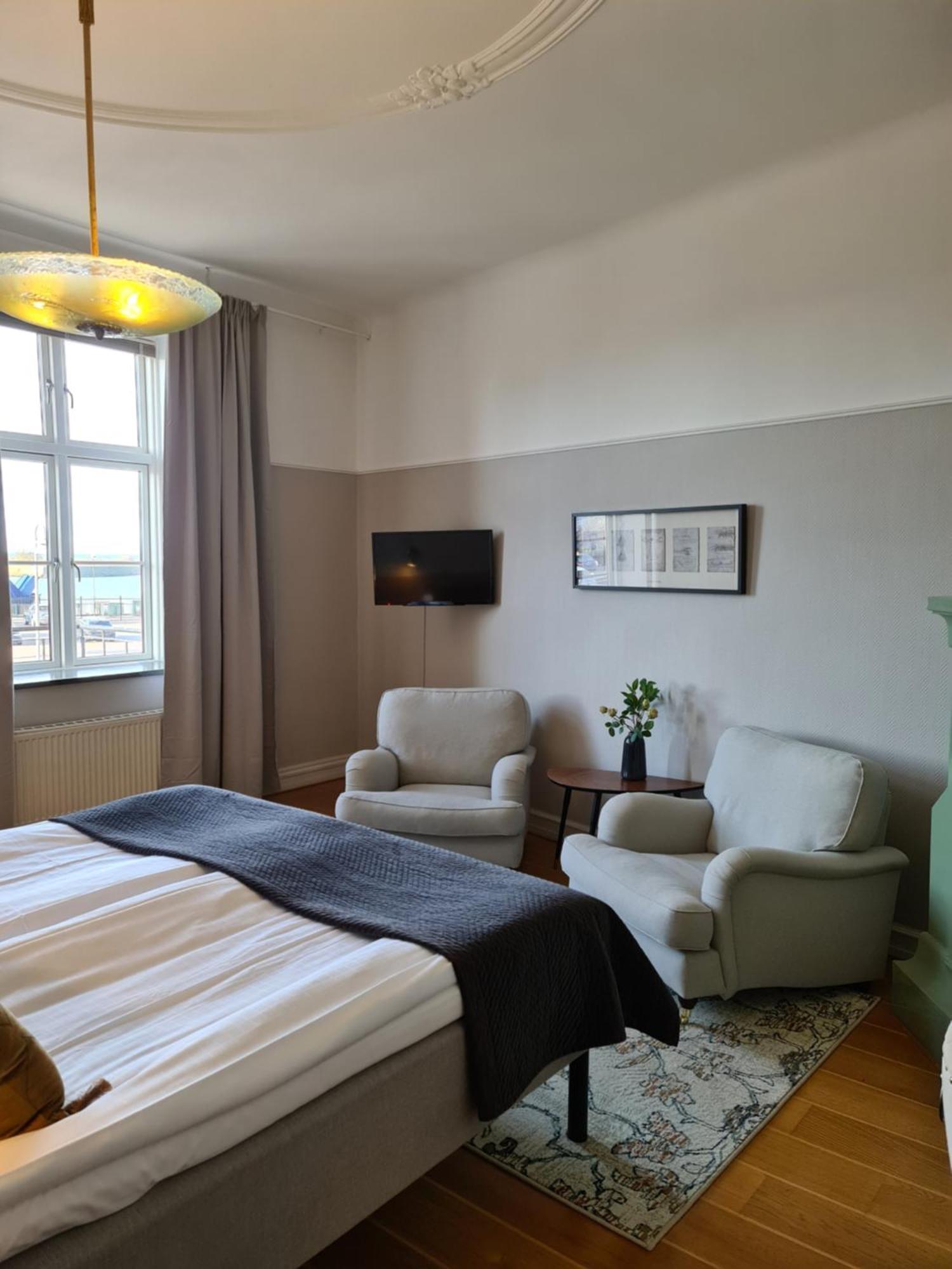 לנדסקרונה Hamnhotellet Kronan מראה חיצוני תמונה